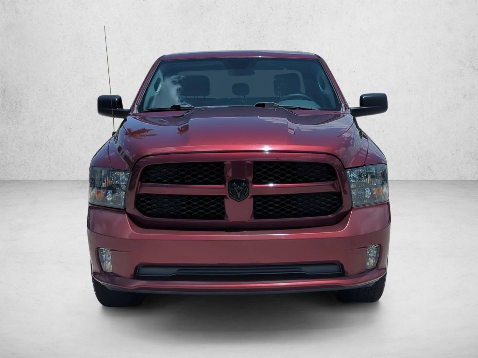 2018 RAM 1500 Express 4x2 Crew Cab 5'7" Box