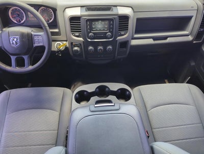 2018 RAM 1500 Express 4x2 Crew Cab 5'7" Box
