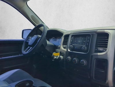 2018 RAM 1500 Express 4x2 Crew Cab 5'7" Box