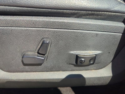 2017 RAM 1500 Night 4x4 Crew Cab 5'7" Box