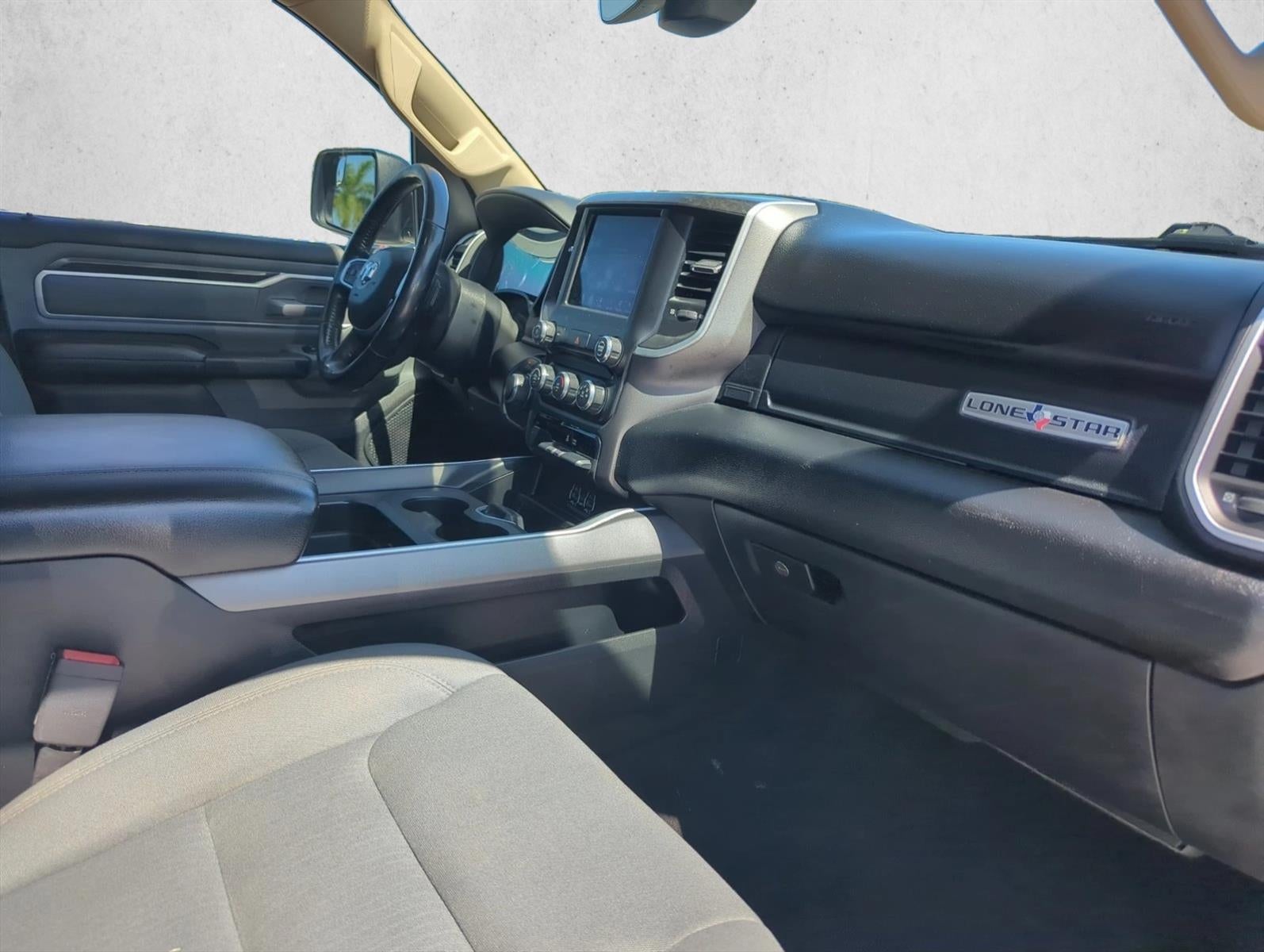 2020 RAM 1500 Lone Star 4x2 Crew Cab 5'7" Box