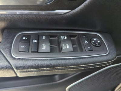 2023 RAM 1500 Laramie 4x2 Crew Cab 5'7" Box