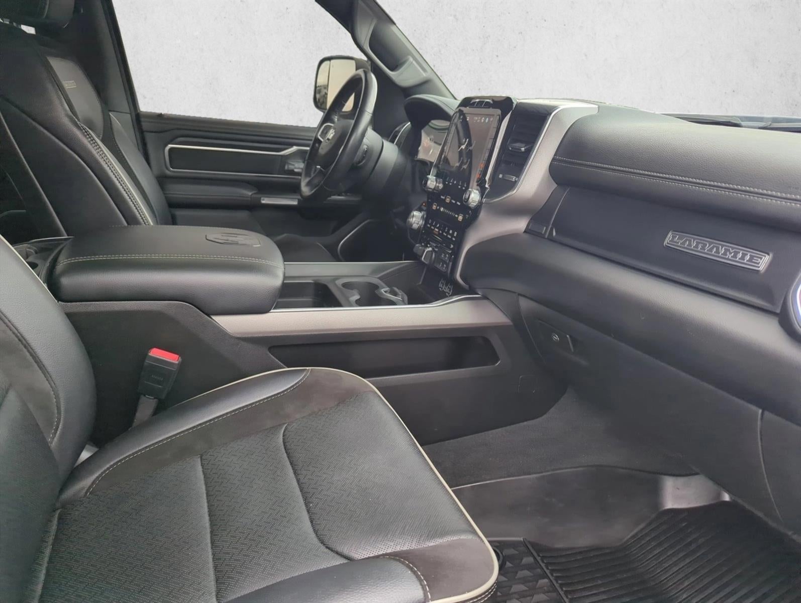2023 RAM 1500 Laramie 4x2 Crew Cab 5'7" Box