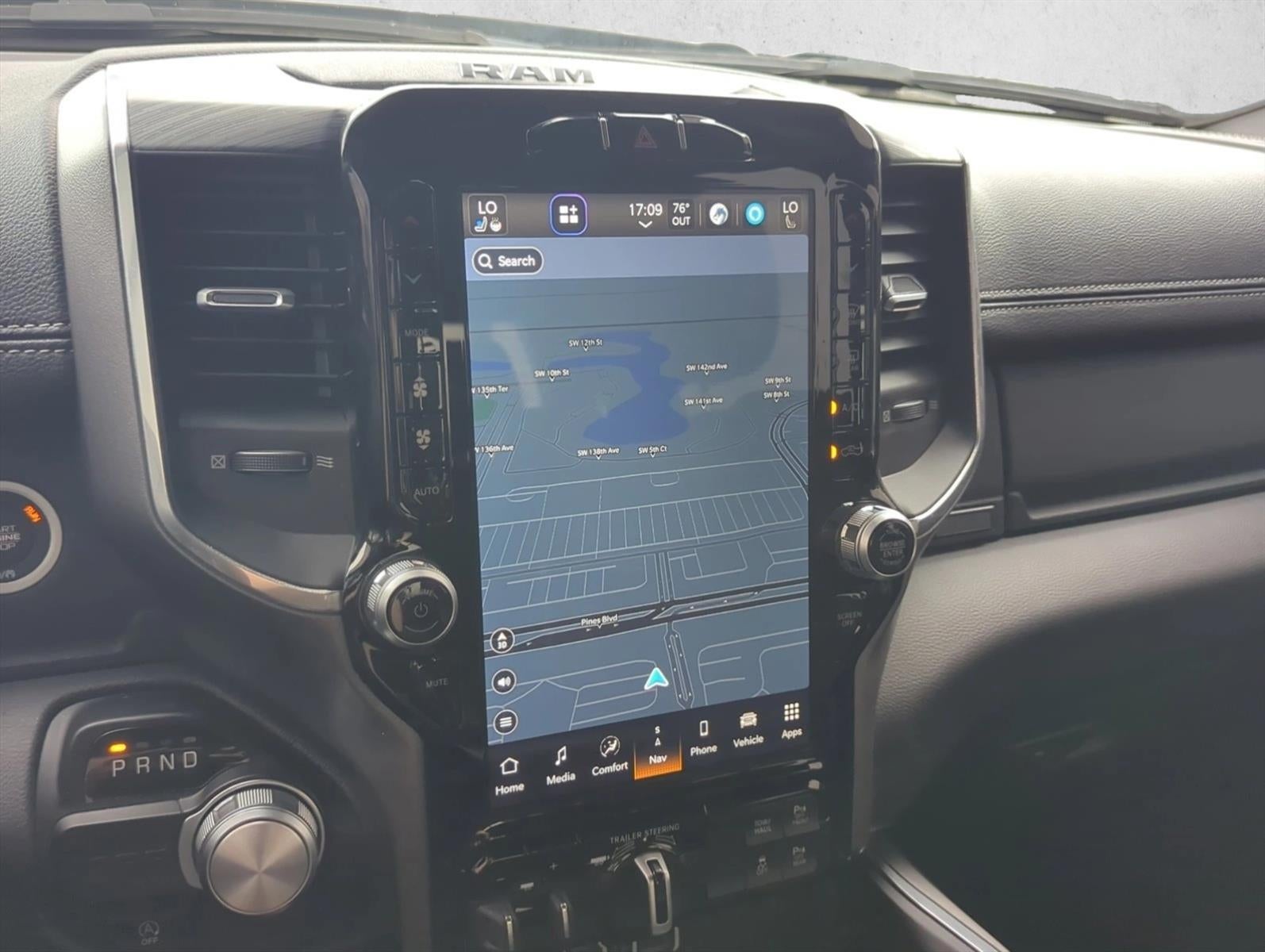 2023 RAM 1500 Laramie 4x2 Crew Cab 5'7" Box
