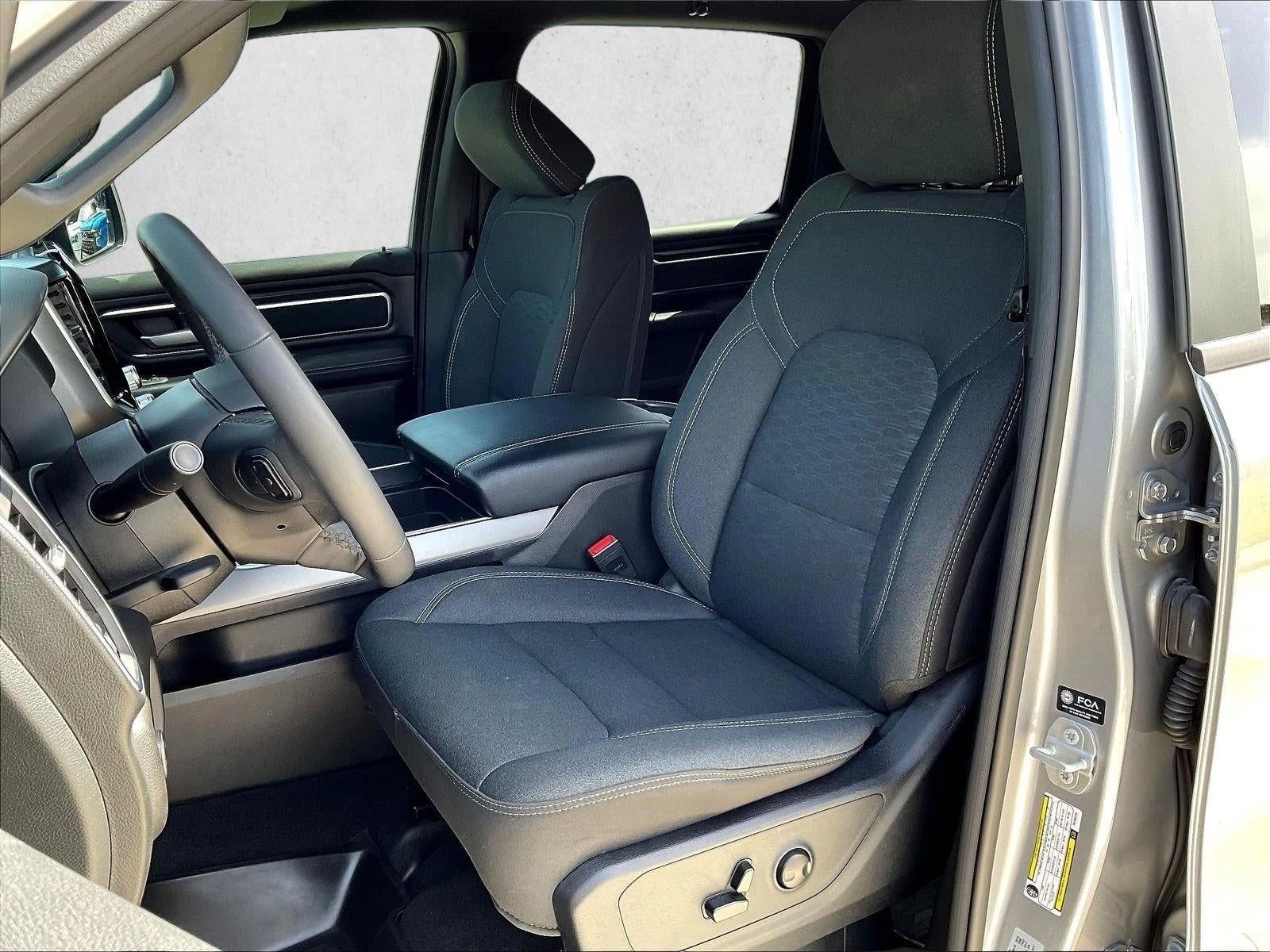 2026 RAM 1500 Big Horn 4x4 Crew Cab 5'7" Box