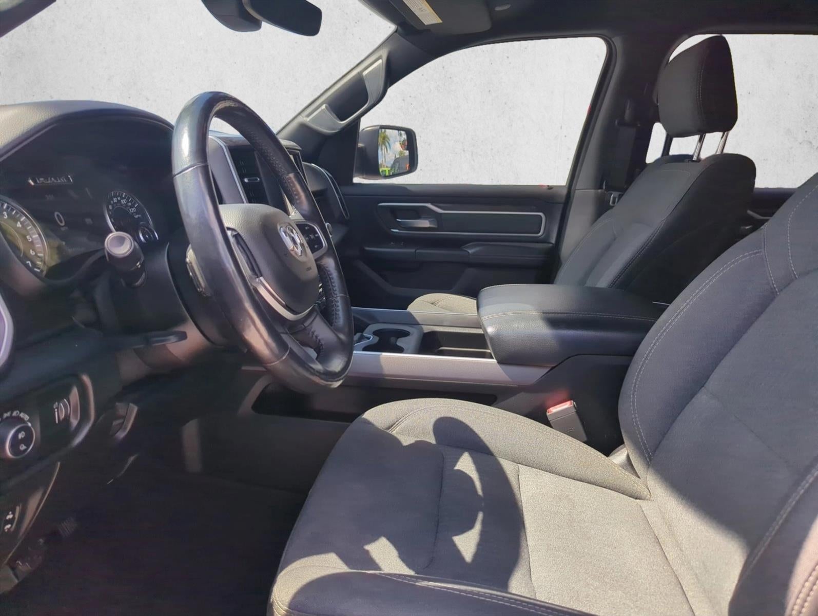 2020 RAM 1500 Big Horn 4x4 Crew Cab 5'7" Box