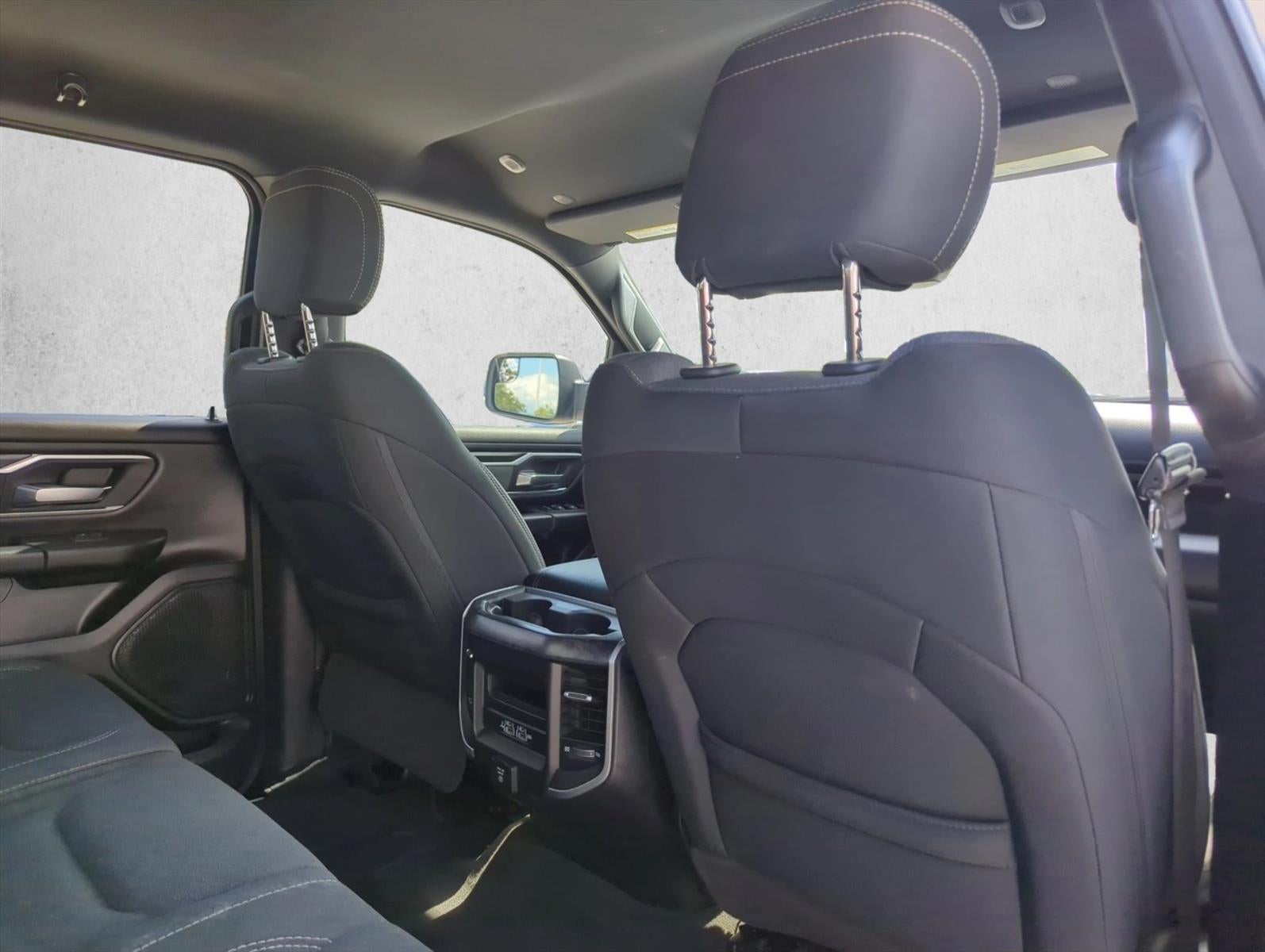 2020 RAM 1500 Big Horn 4x4 Crew Cab 5'7" Box
