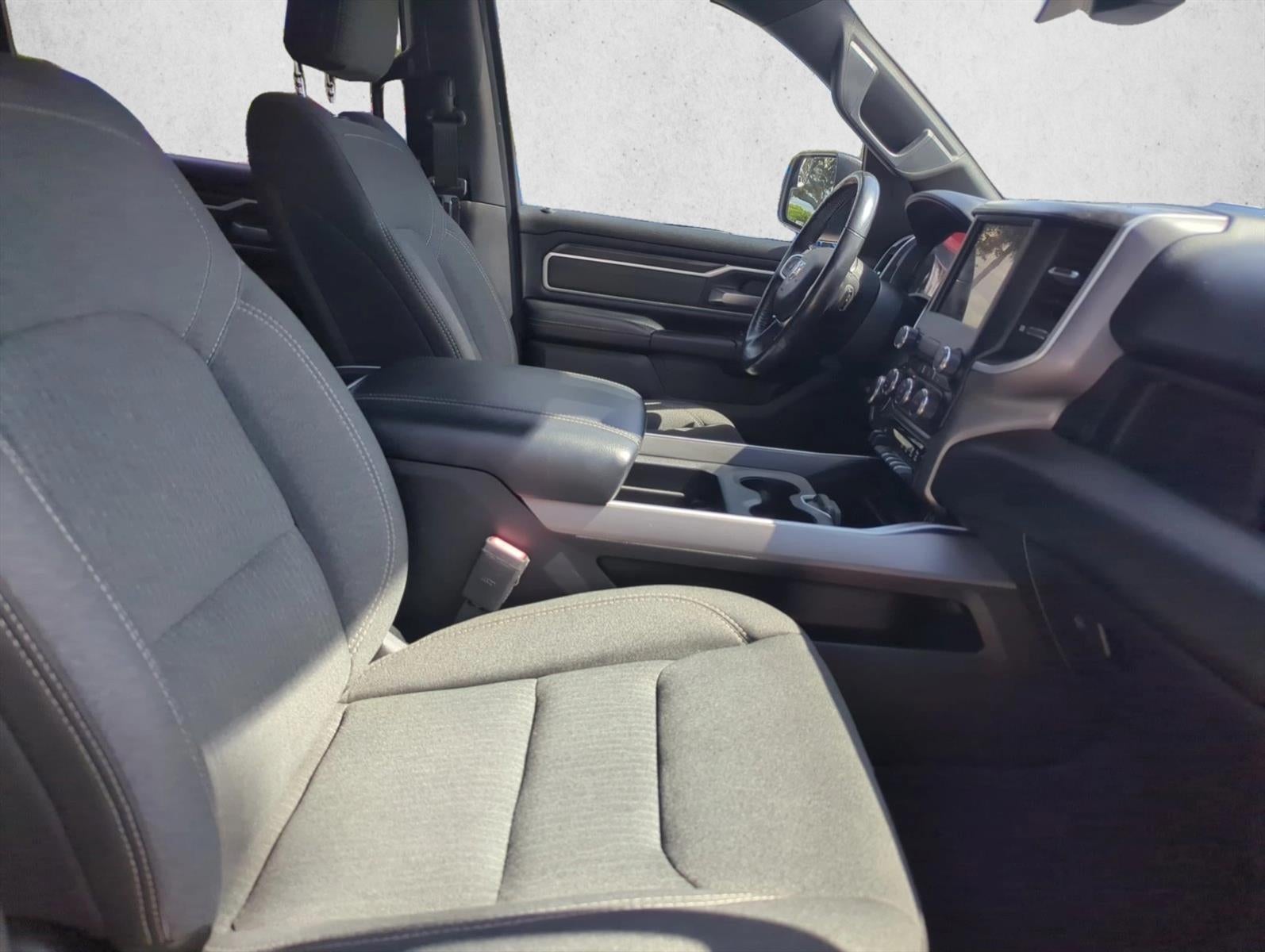 2020 RAM 1500 Big Horn 4x4 Crew Cab 5'7" Box