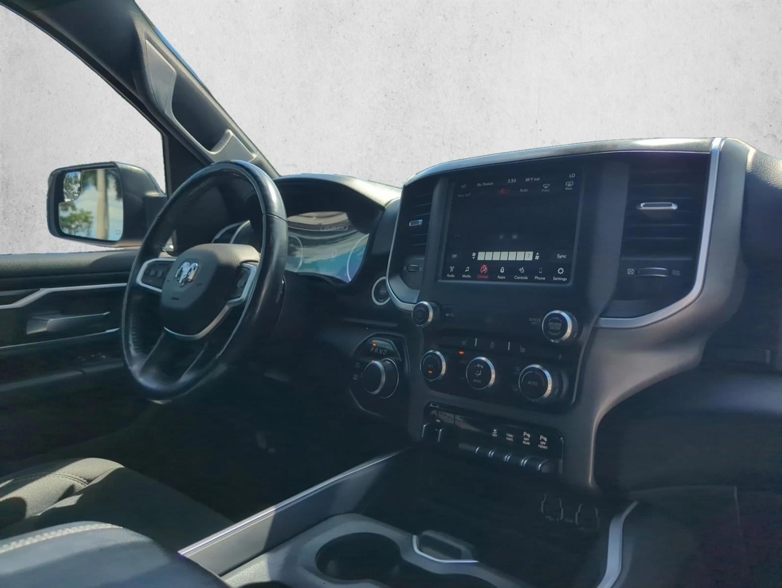 2020 RAM 1500 Big Horn 4x4 Crew Cab 5'7" Box