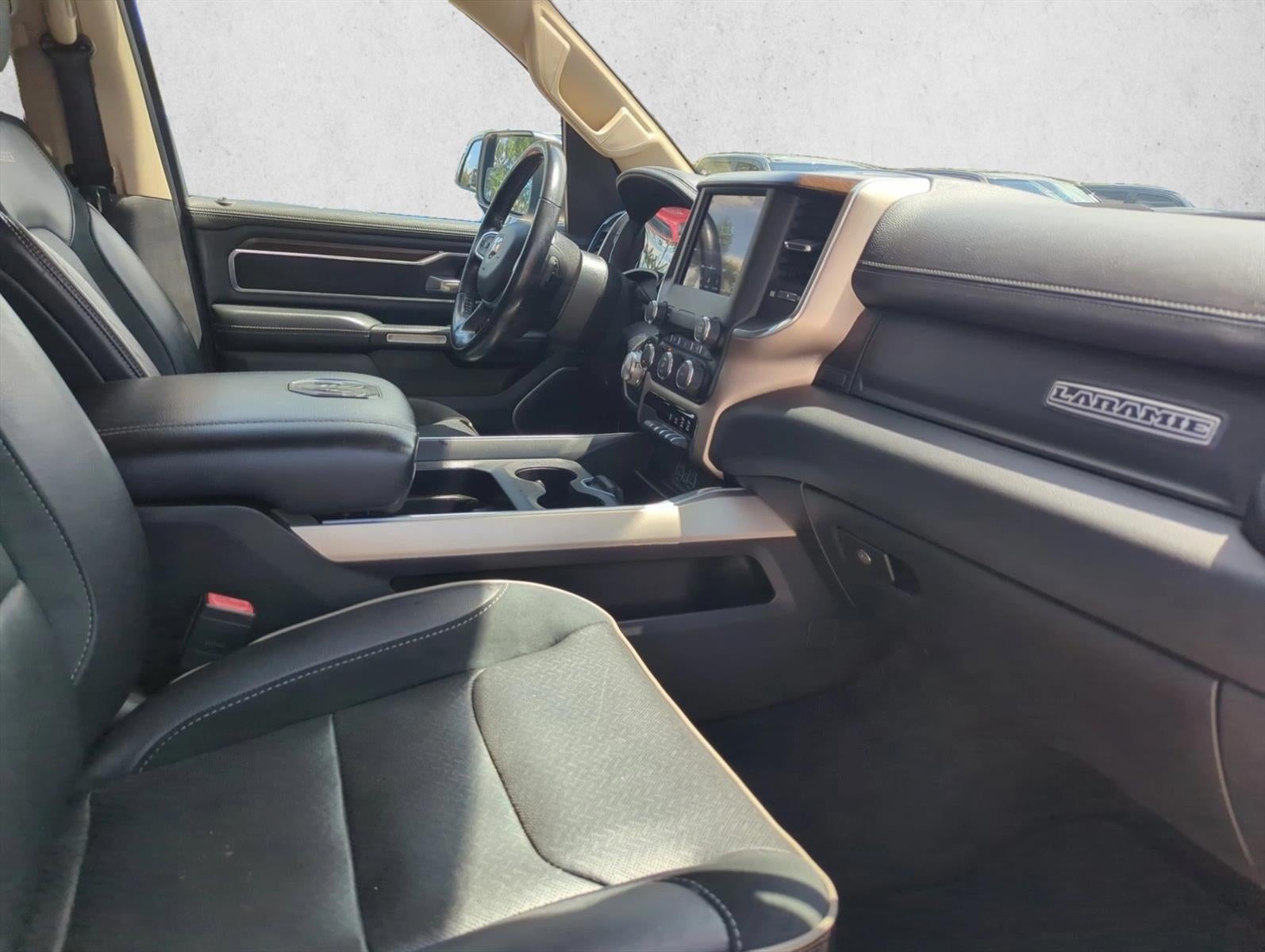 2021 RAM 1500 Laramie 4x4 Crew Cab 6'4" Box