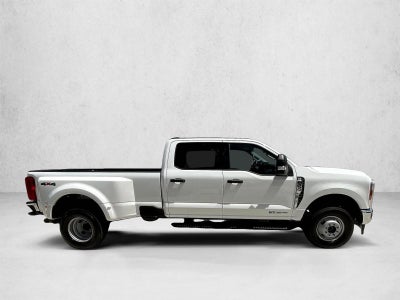 2026 Ford Super Duty F-350 DRW XLT 4WD Crew Cab 8' Box