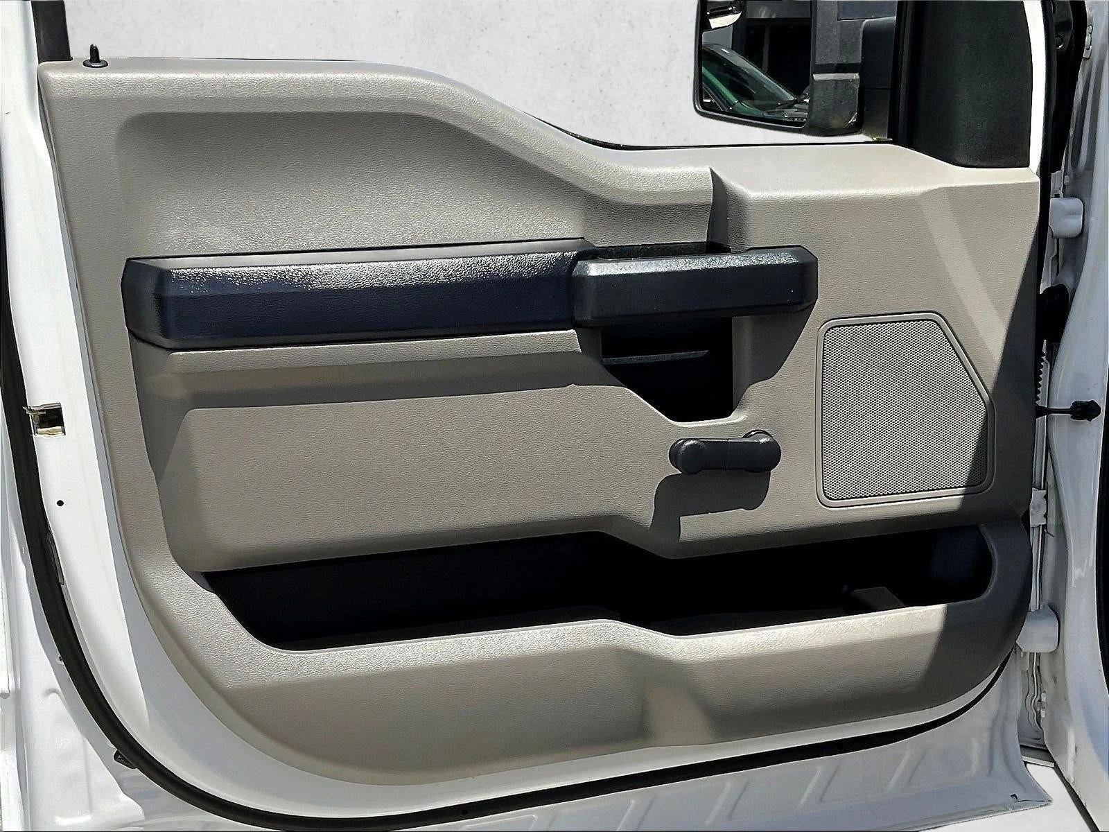 2016 Ford F-150 2WD Regular Cab 6-1/2 Ft Box XL