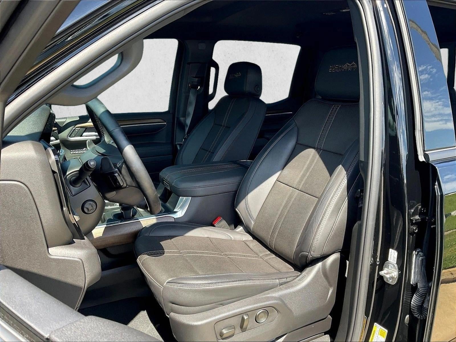 2025 Chevrolet Silverado 1500 Crew Cab Short Box 2-Wheel Drive High Country