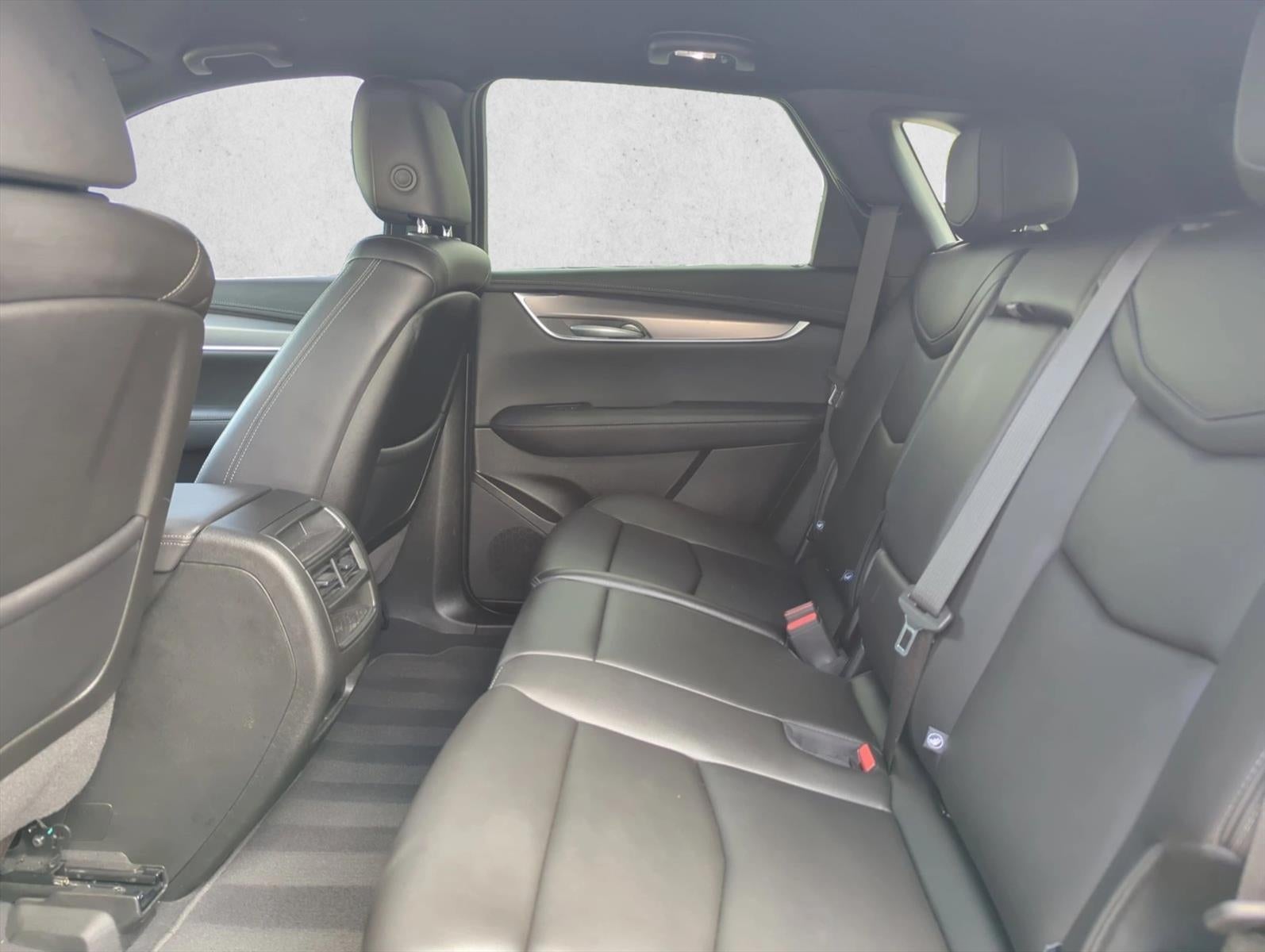 2025 Cadillac XT5 FWD 4dr Luxury