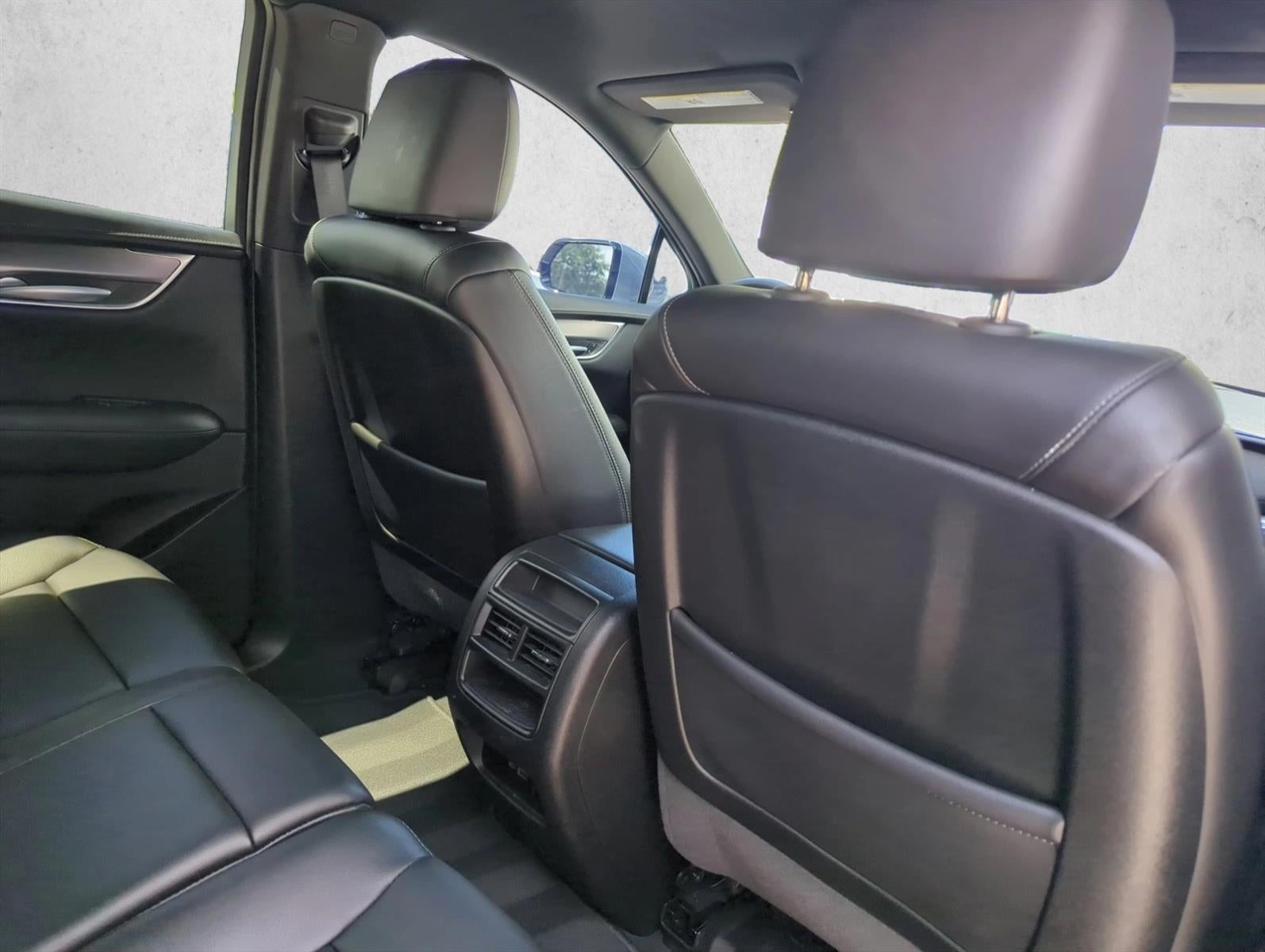 2025 Cadillac XT5 FWD 4dr Luxury