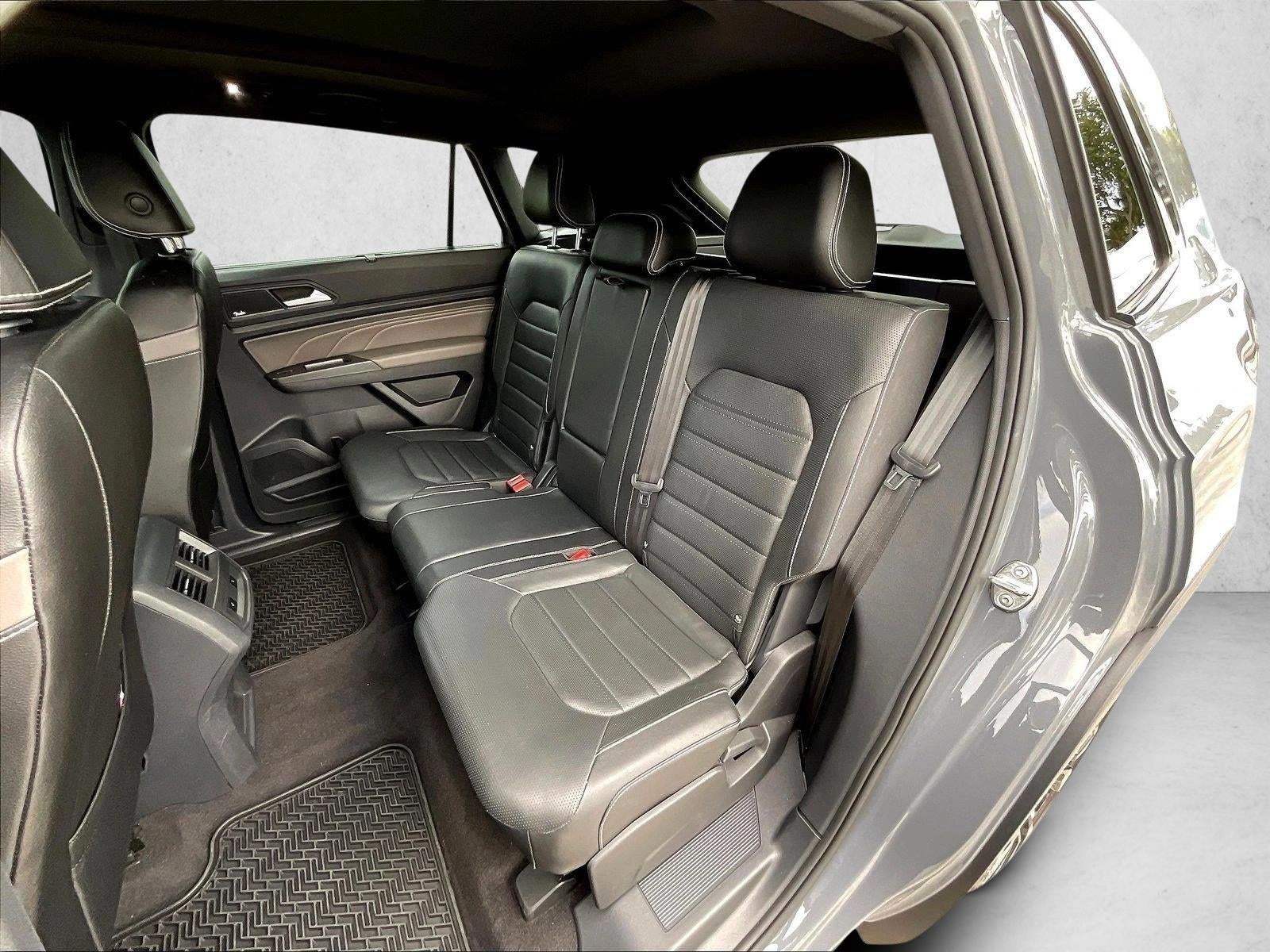 2023 Volkswagen Atlas Cross Sport 3.6L V6 SEL Premium R-Line 4MOTION