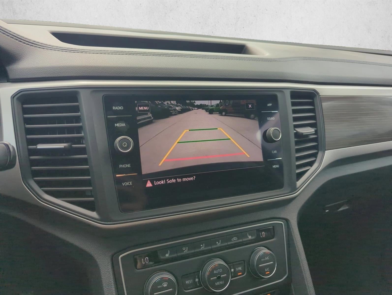 2020 Volkswagen Atlas 2.0T SE w/Technology FWD