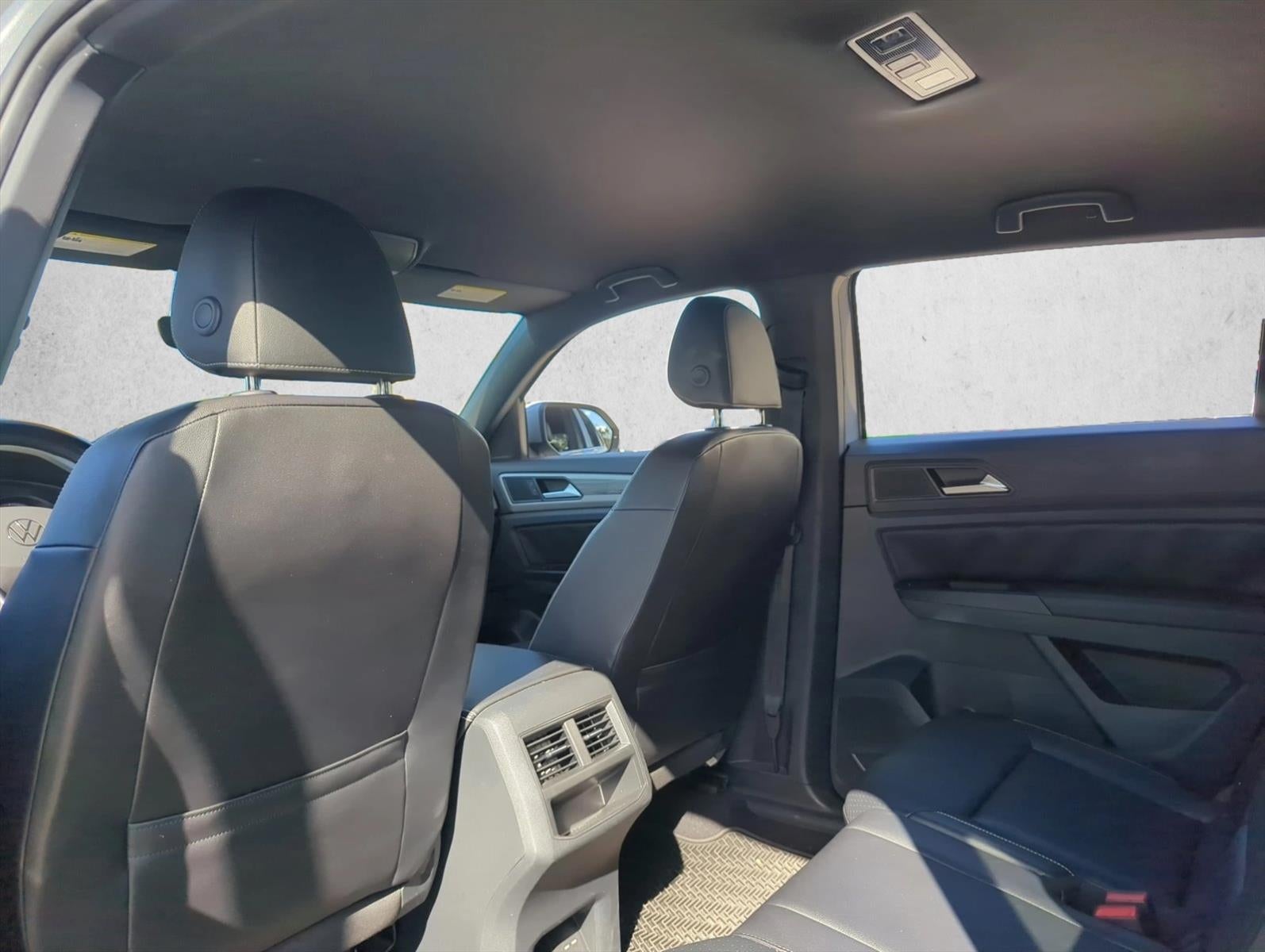 2020 Volkswagen Atlas Cross Sport 3.6L V6 SE w/Technology R-Line FWD