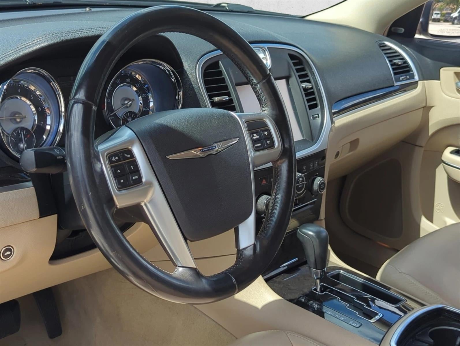 2011 Chrysler 300 4dr Sdn Limited RWD