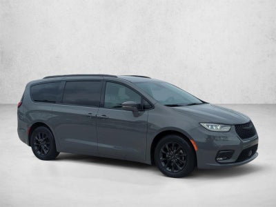 2021 Chrysler Pacifica Touring L FWD