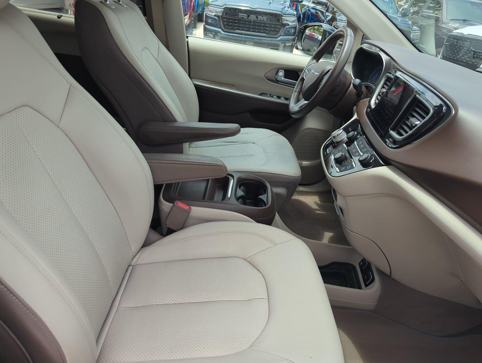 2018 Chrysler Pacifica Touring L FWD