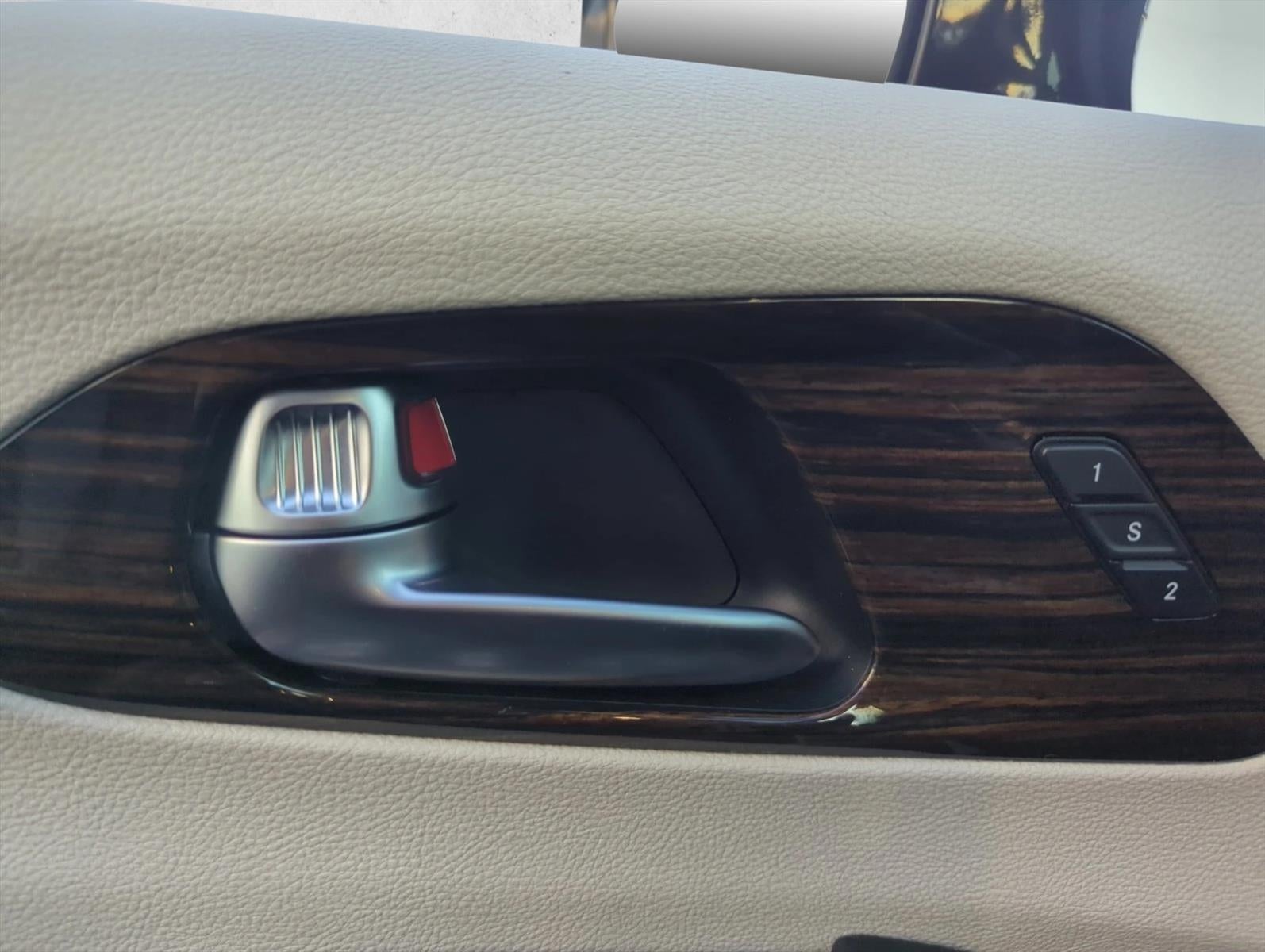 2023 Chrysler Pacifica Hybrid Limited FWD