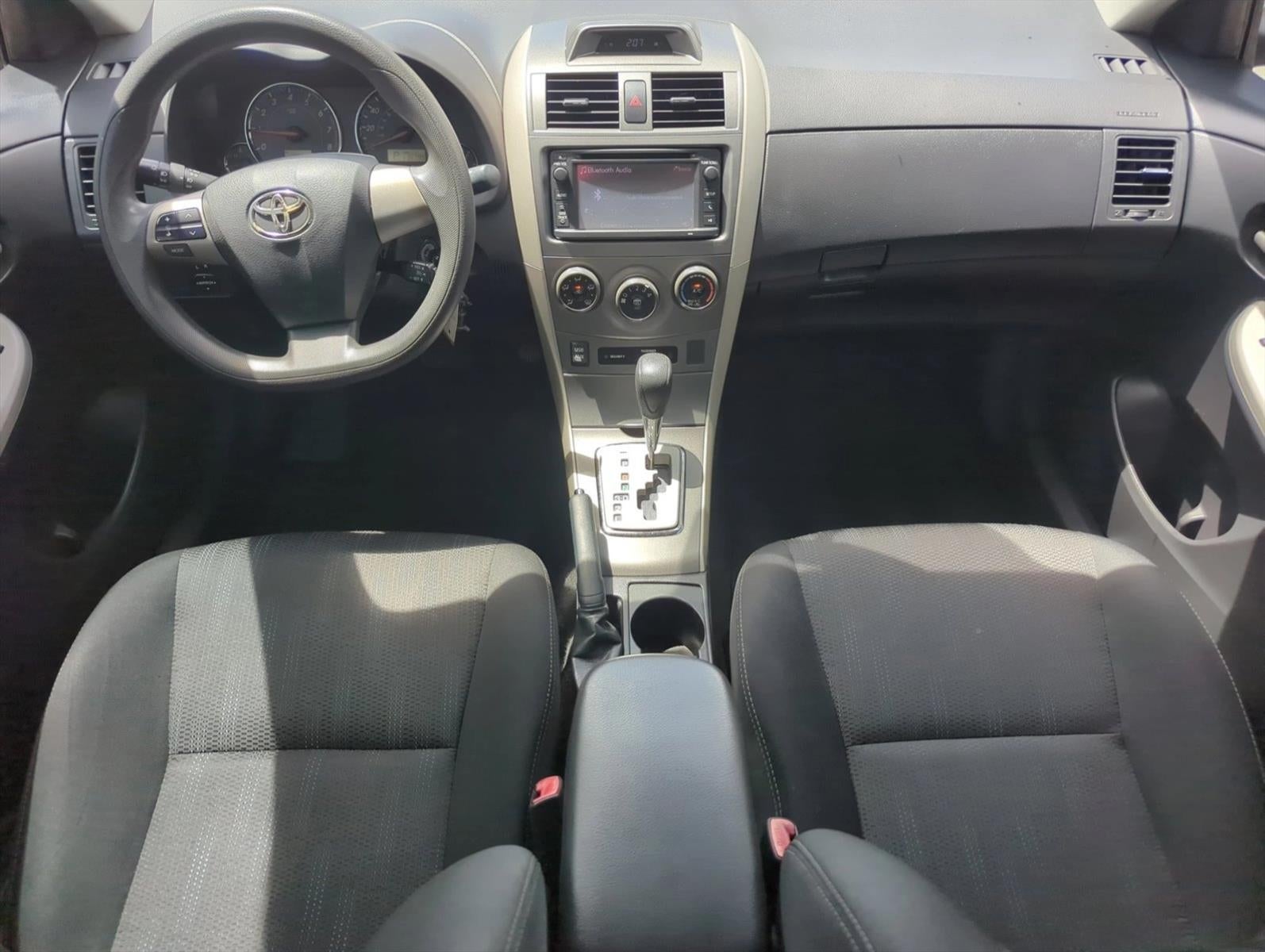2013 Toyota Corolla 4dr Sdn Auto S (Natl)