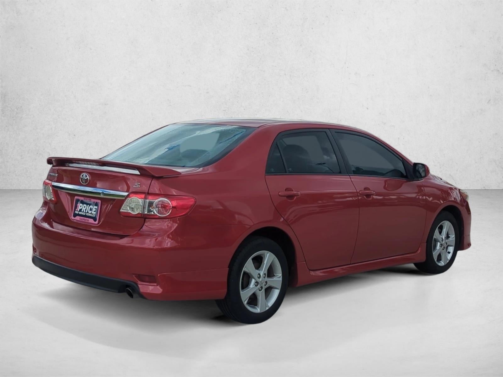 2013 Toyota Corolla 4dr Sdn Auto S (Natl)