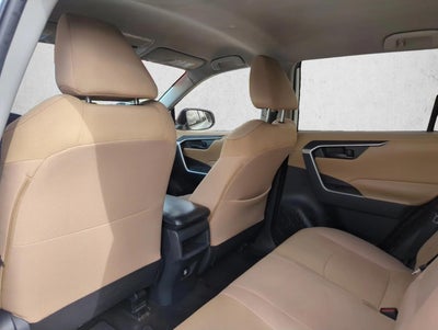 2019 Toyota RAV4 LE FWD (GS)