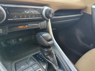 2019 Toyota RAV4 LE FWD (GS)