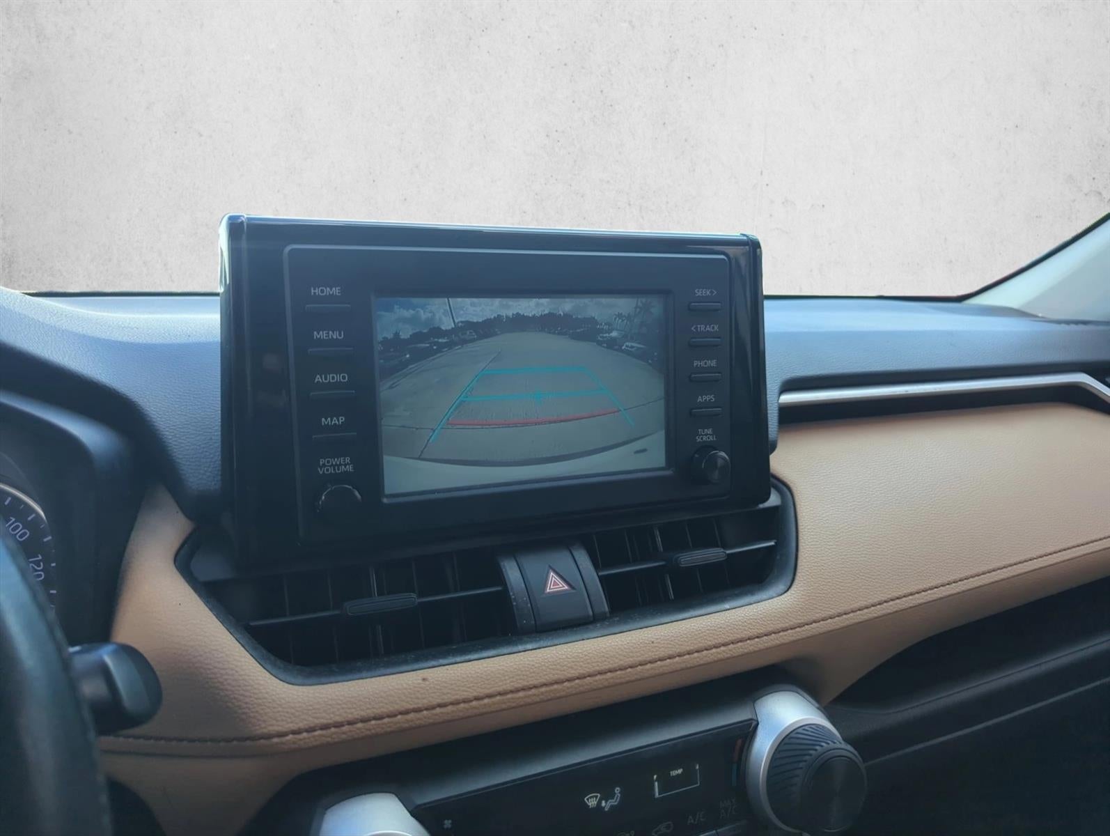 2019 Toyota RAV4 LE FWD (GS)