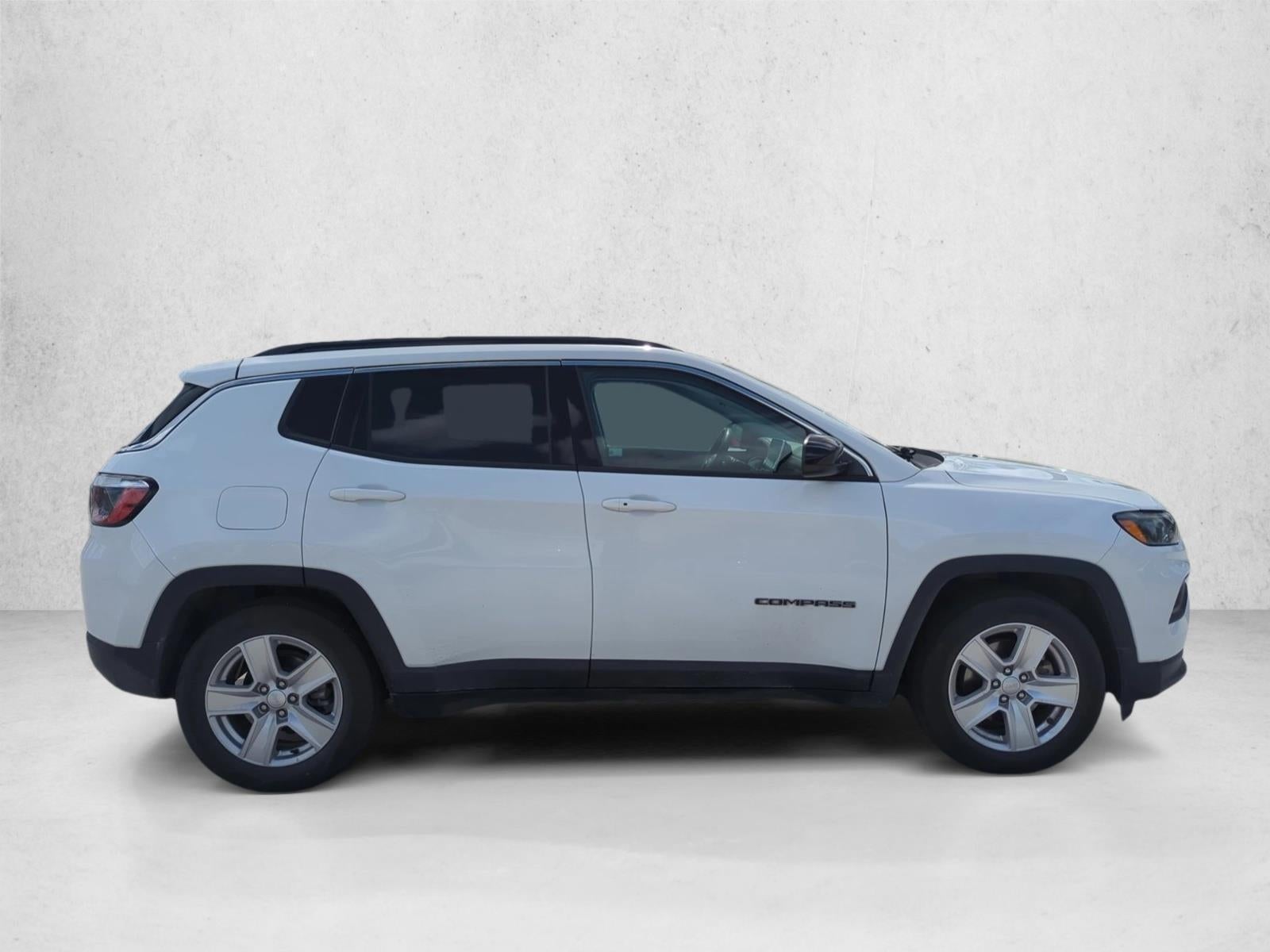 2022 Jeep Compass Latitude FWD