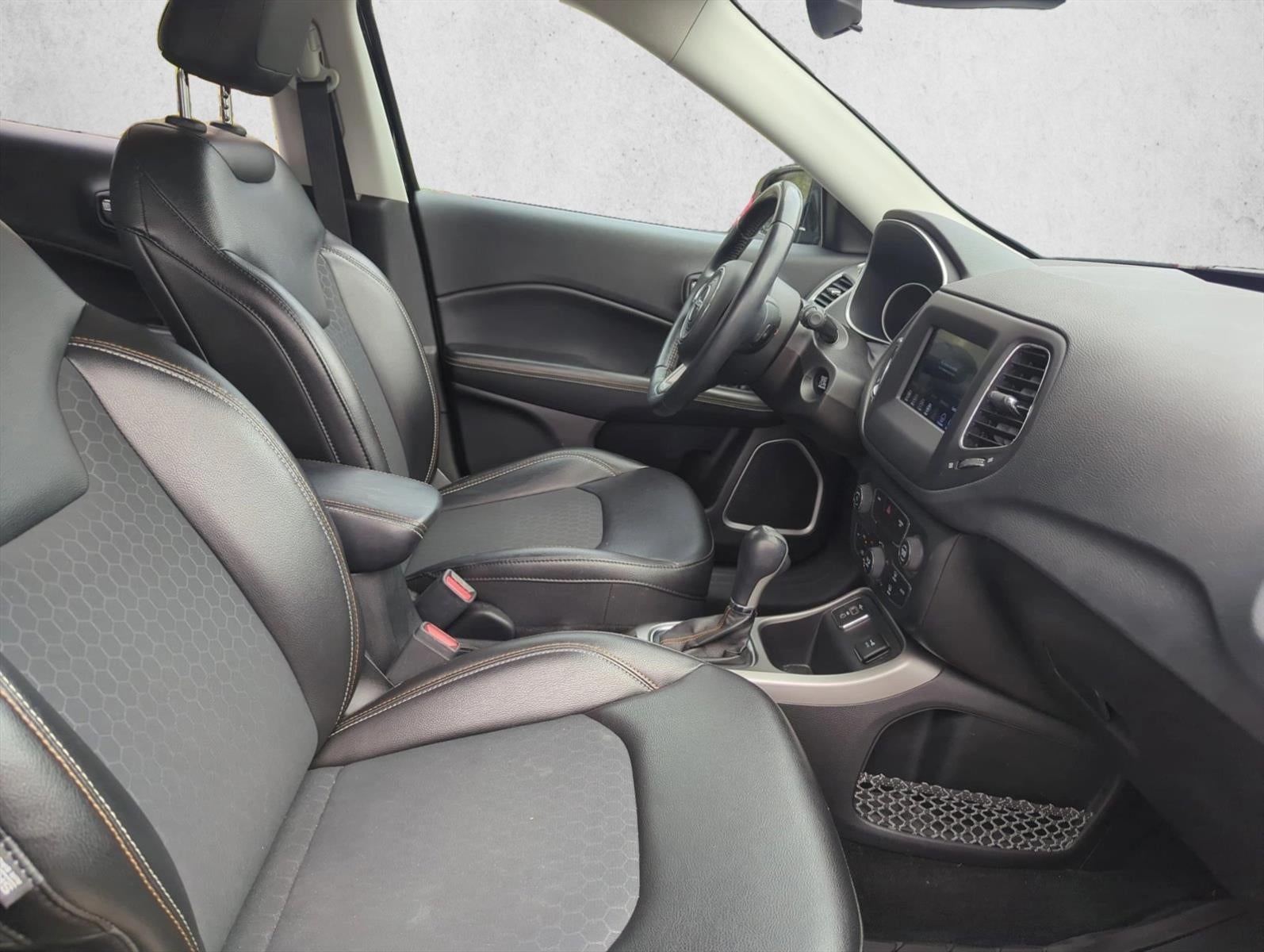 2019 Jeep Compass Latitude FWD