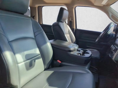 2019 RAM 3500 Tradesman 4x2 Crew Cab 8' Box
