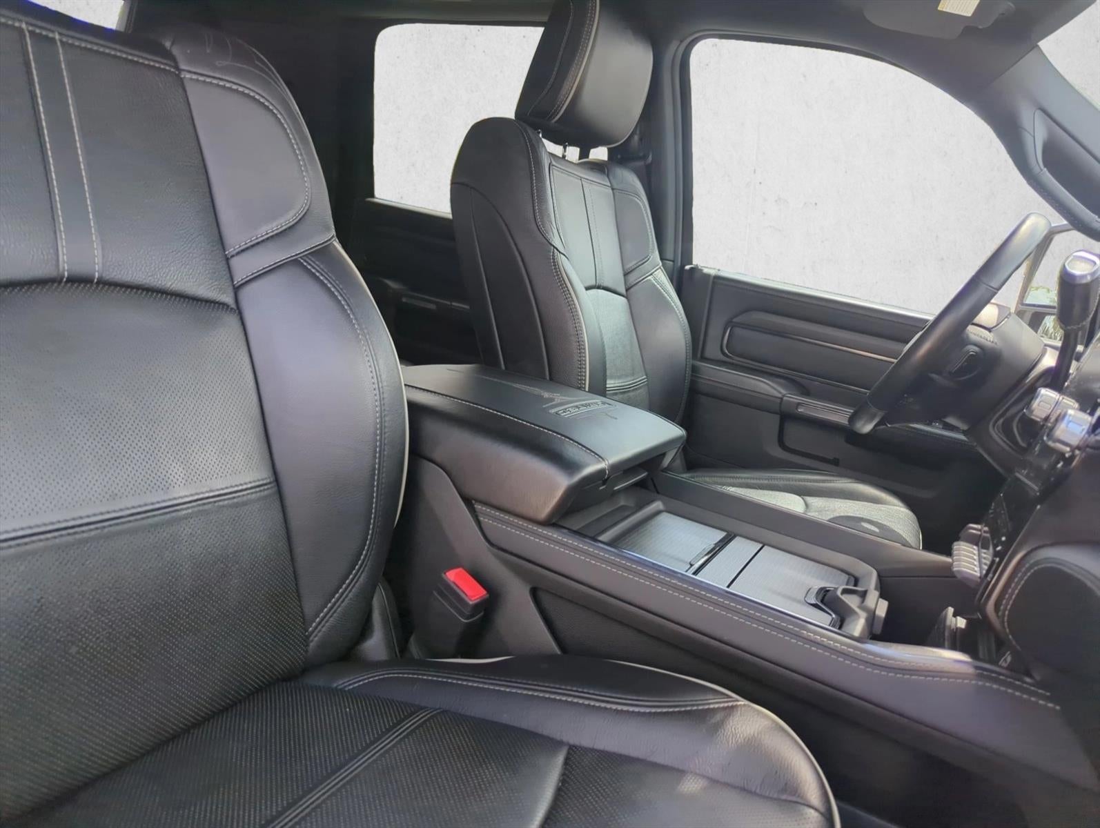 2024 RAM 3500 Limited 4x4 Mega Cab 6'4" Box