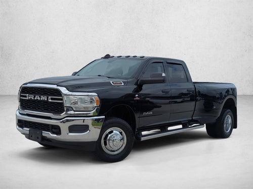 2022 RAM 3500 Tradesman 4x4 Crew Cab 8' Box