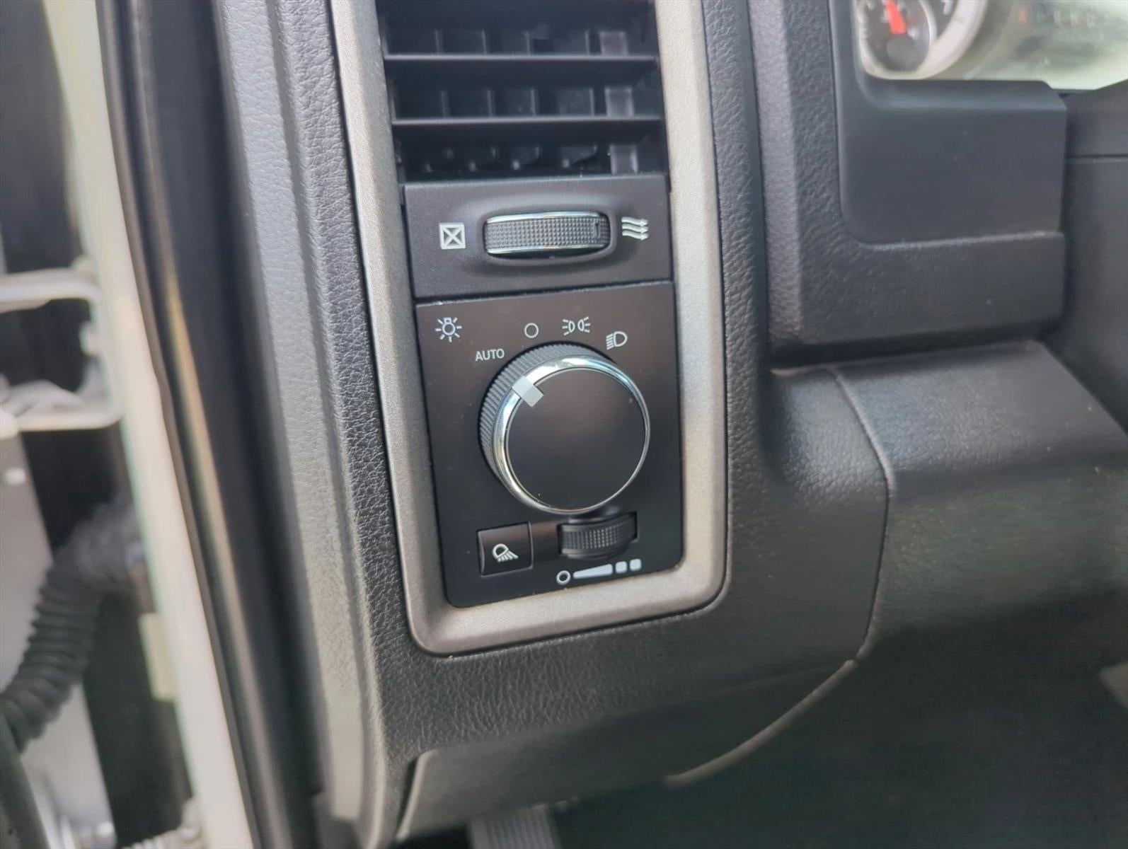 2022 RAM 1500 Classic Tradesman 4x2 Reg Cab 8' Box