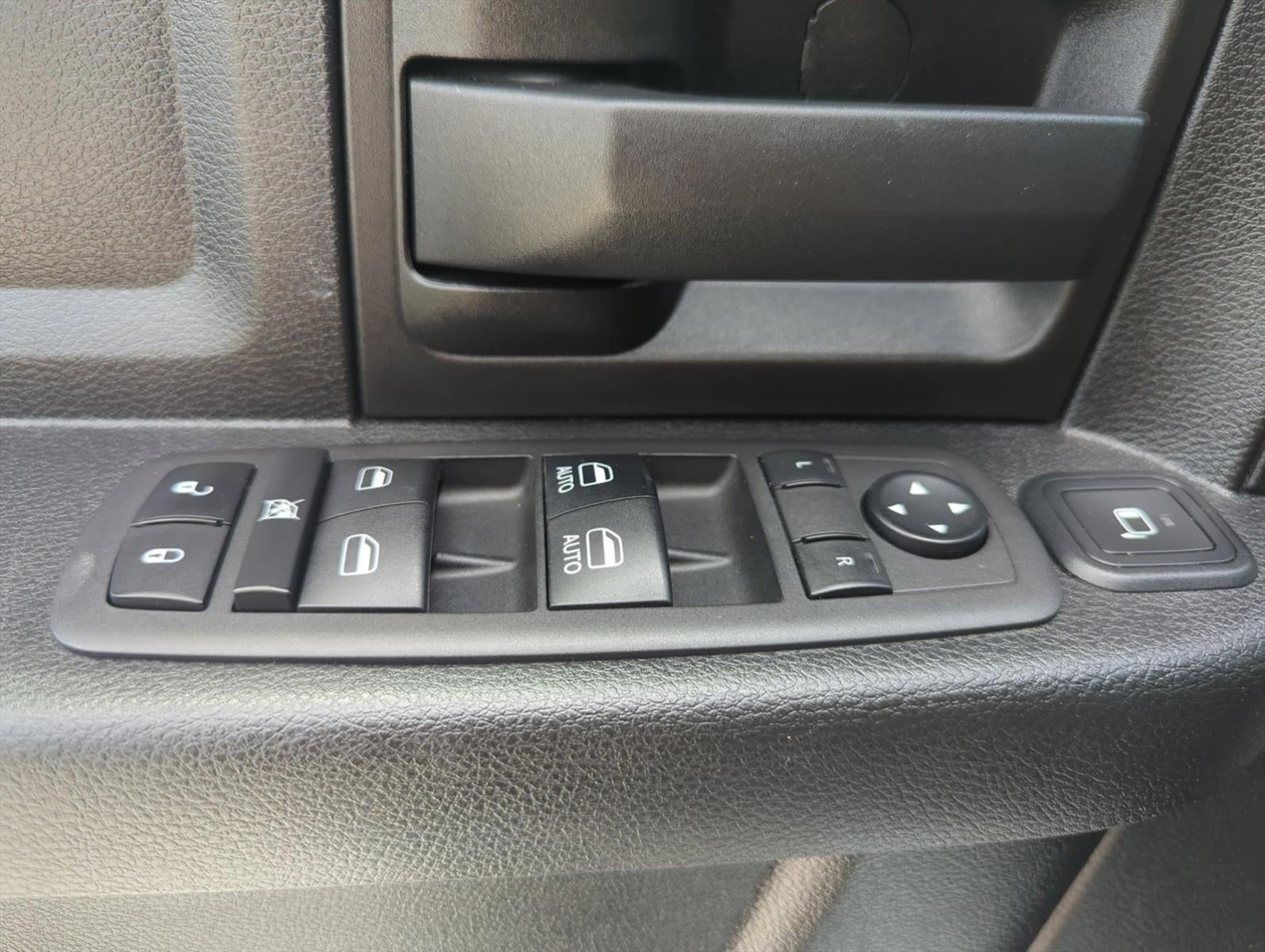 2024 RAM 2500 Tradesman 4x4 Crew Cab 6'4" Box