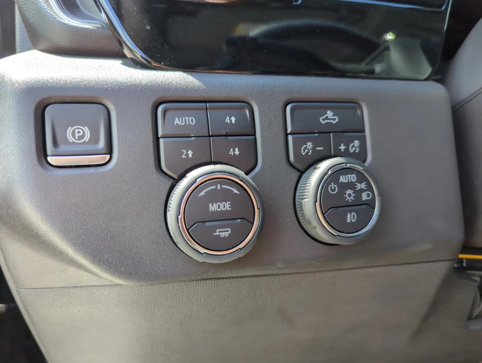 2024 Chevrolet Silverado 1500 Crew Cab Short Box 4-Wheel Drive LT Trail Boss