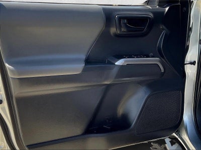 2023 Toyota Tacoma 2WD 2WD SR5 Double Cab 5' Bed V6 AT (GS)