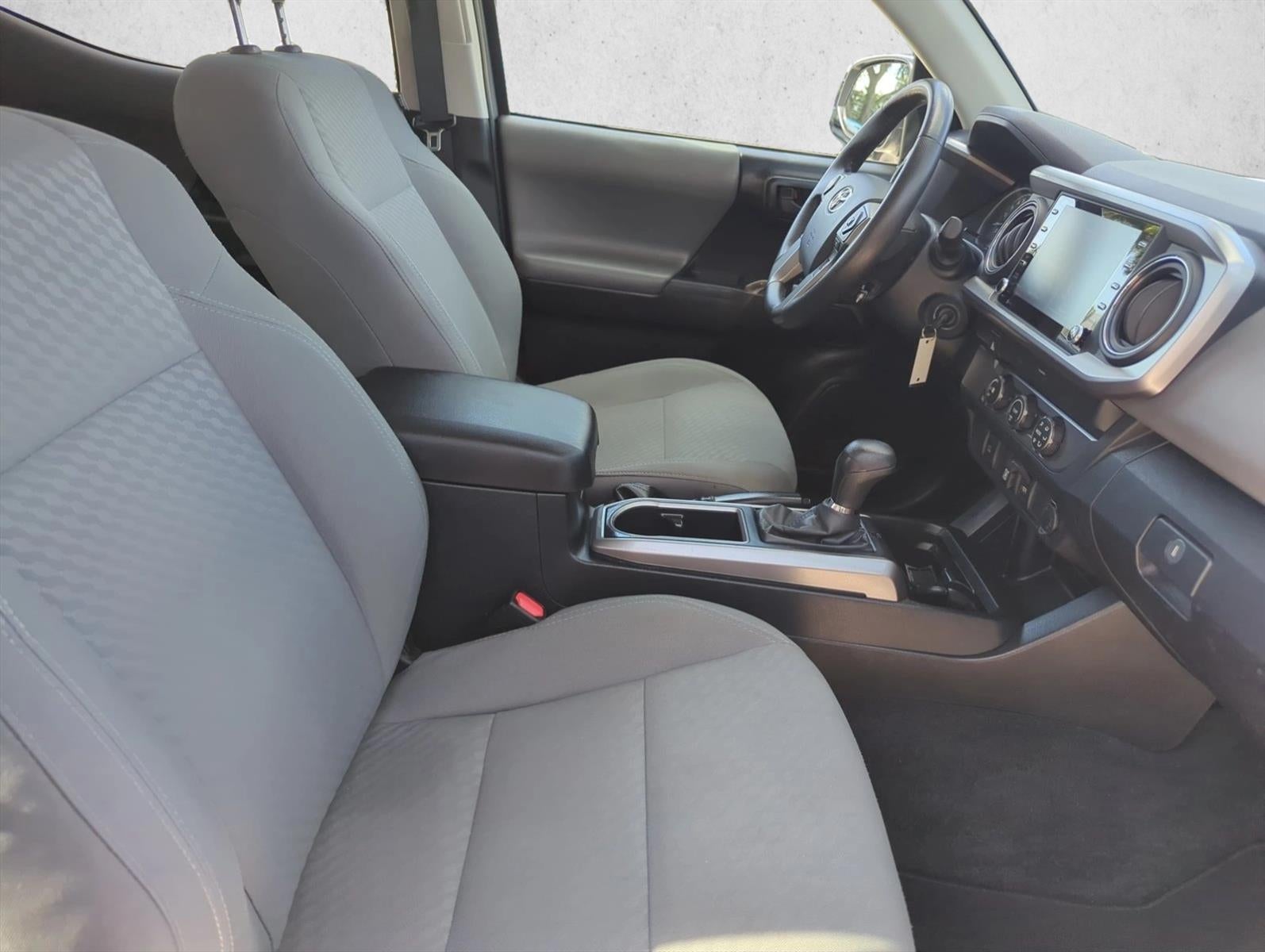 2020 Toyota Tacoma 2WD 2WD SR5 Double Cab 5' Bed V6 AT (GS)