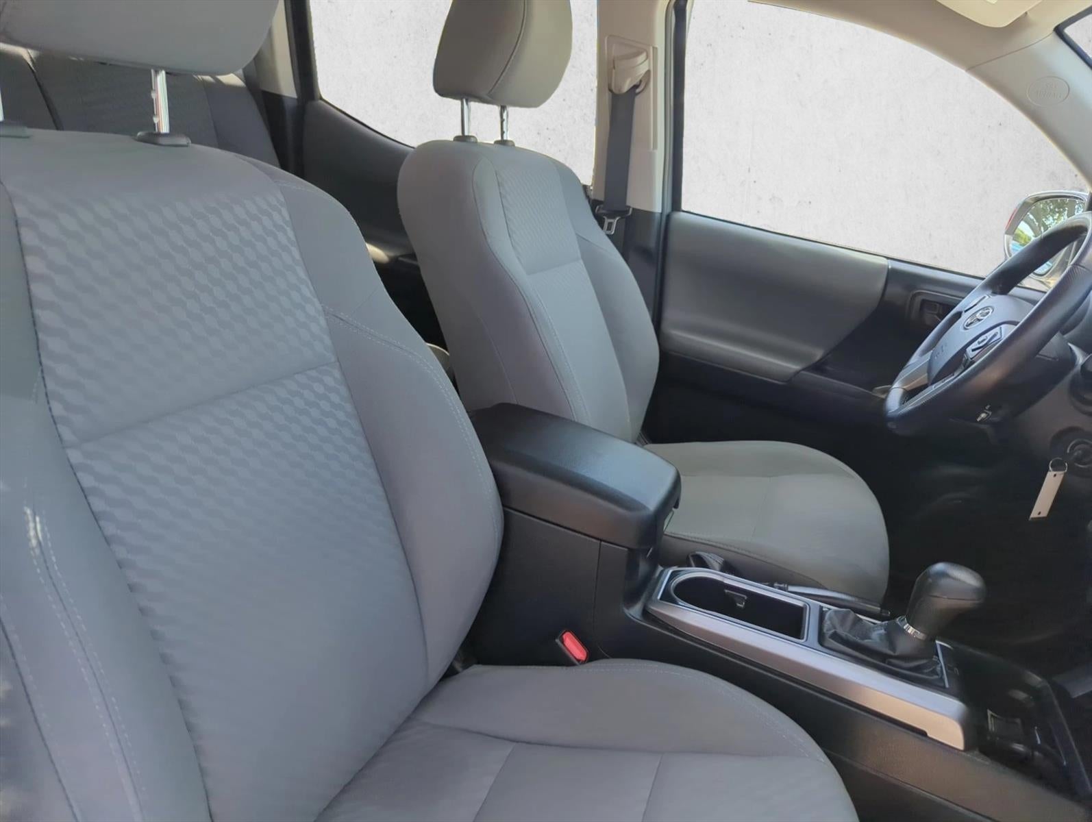 2020 Toyota Tacoma 2WD 2WD SR5 Double Cab 5' Bed V6 AT (GS)