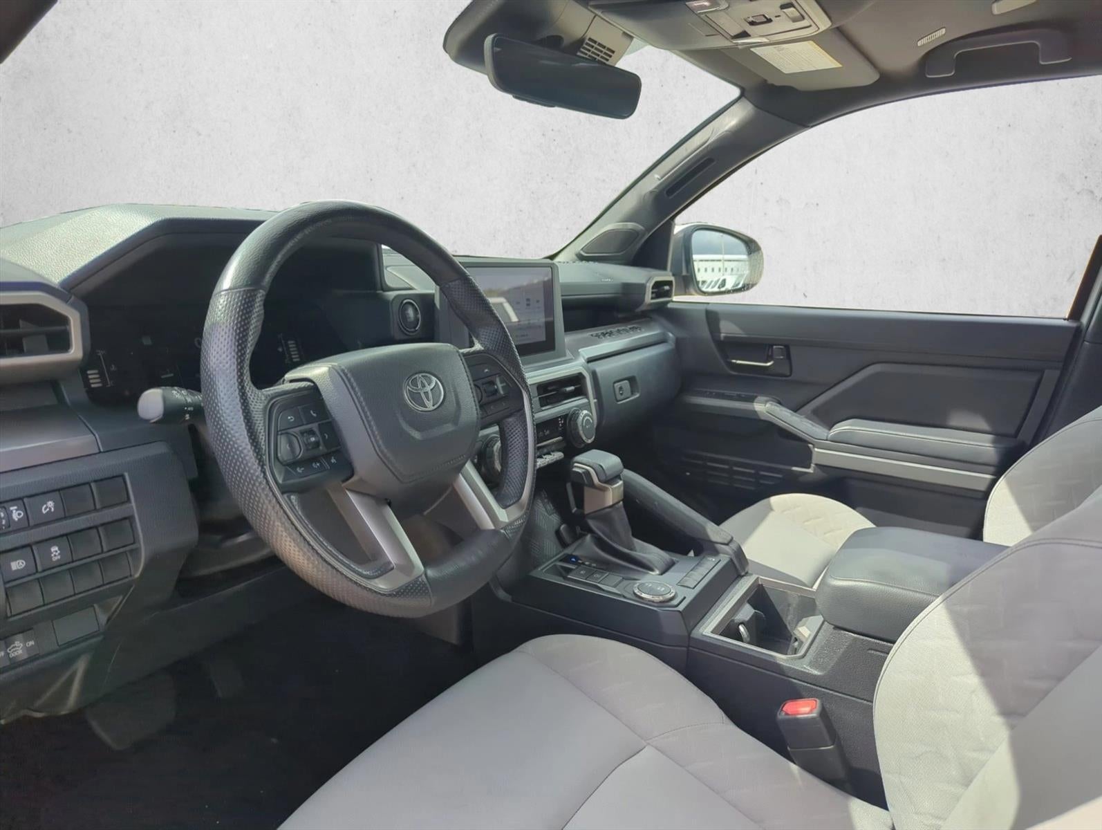 2024 Toyota Tacoma 2WD 2WD SR5 Double Cab 5' Bed AT (Natl)