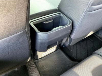 2026 Toyota Tacoma 2WD 2WD SR5 Double Cab 5' Bed AT (SE)