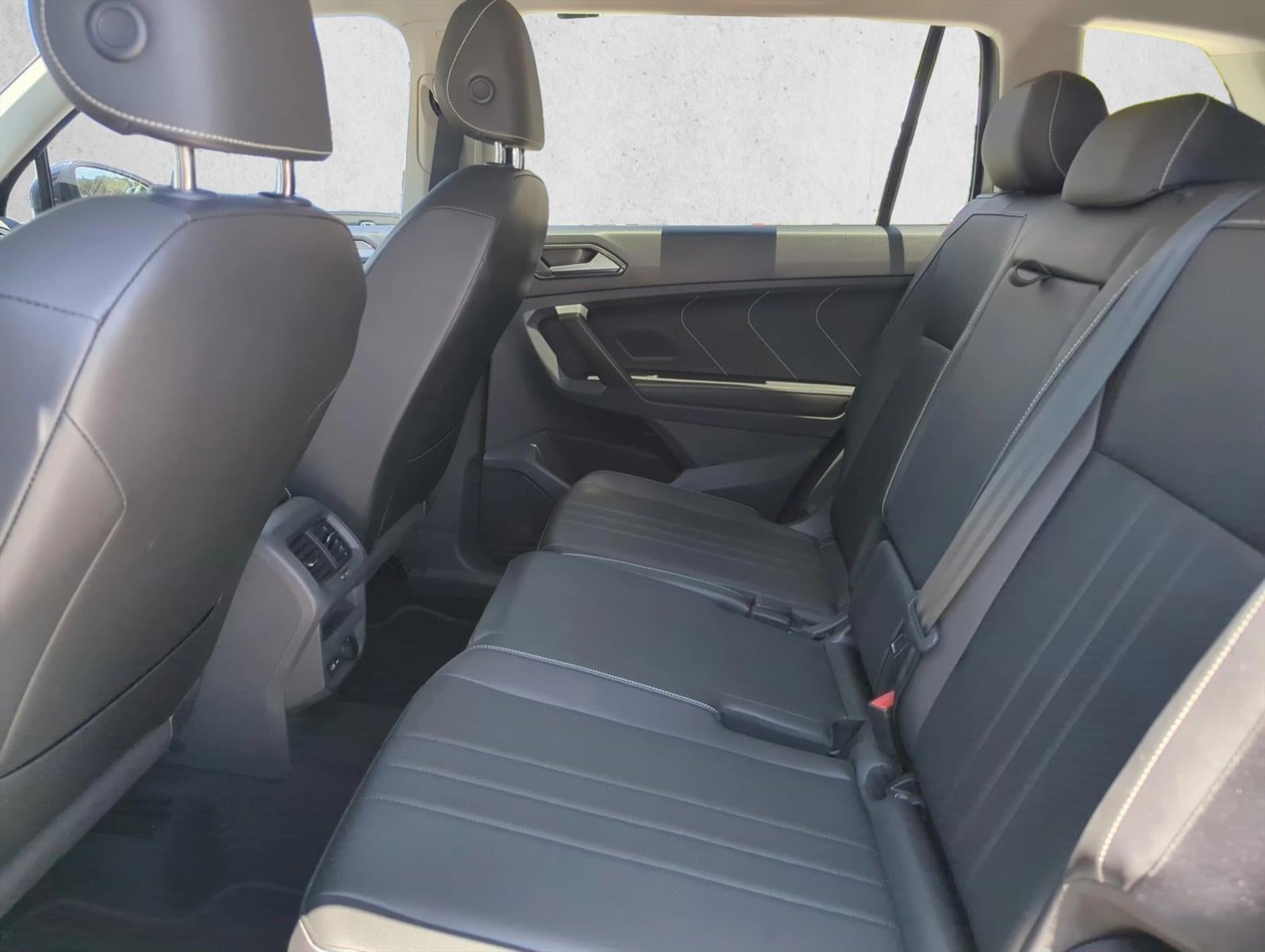 2023 Volkswagen Tiguan 2.0T SE FWD