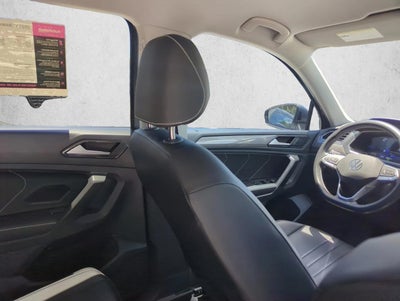 2023 Volkswagen Tiguan 2.0T SE FWD