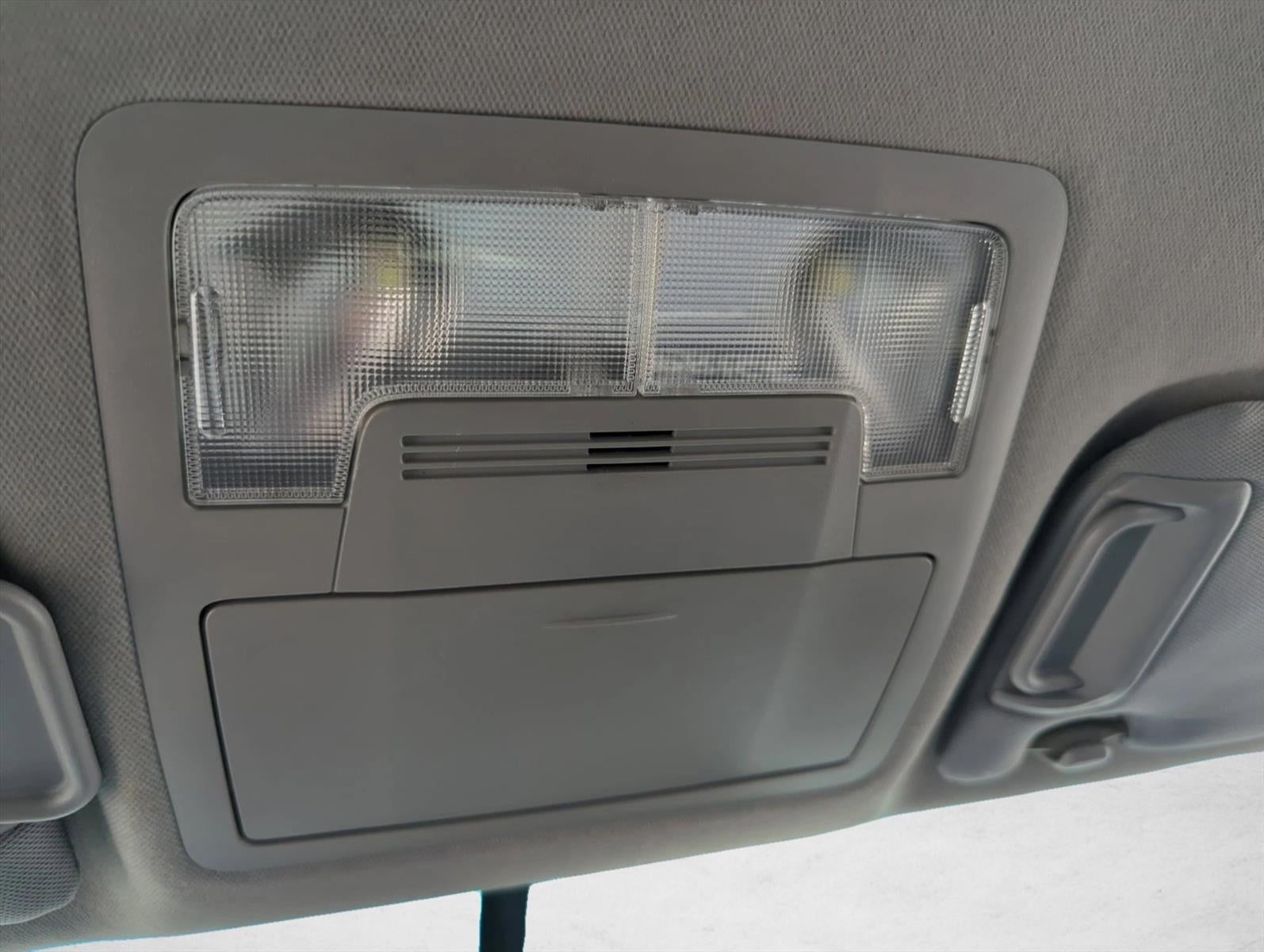 2012 Toyota Camry 4dr Sdn I4 Auto SE (Natl)