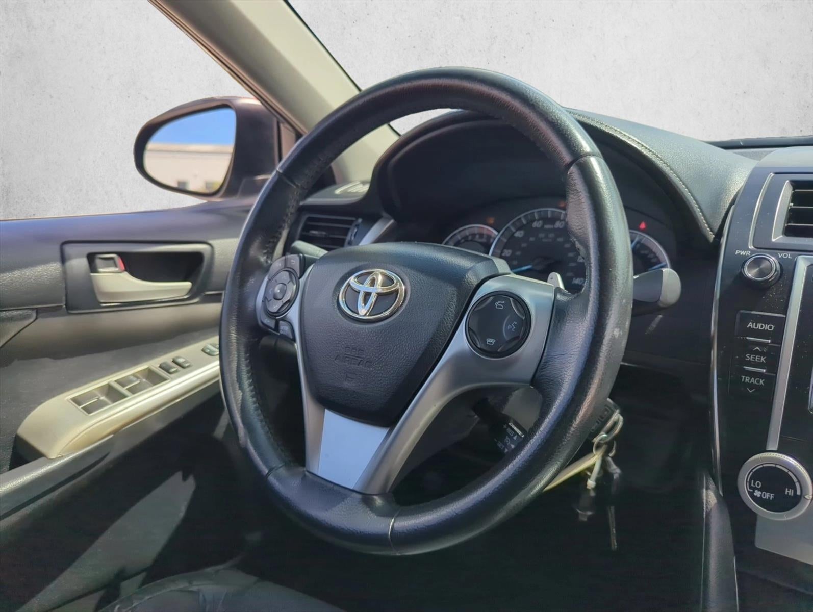 2012 Toyota Camry 4dr Sdn I4 Auto SE (Natl)