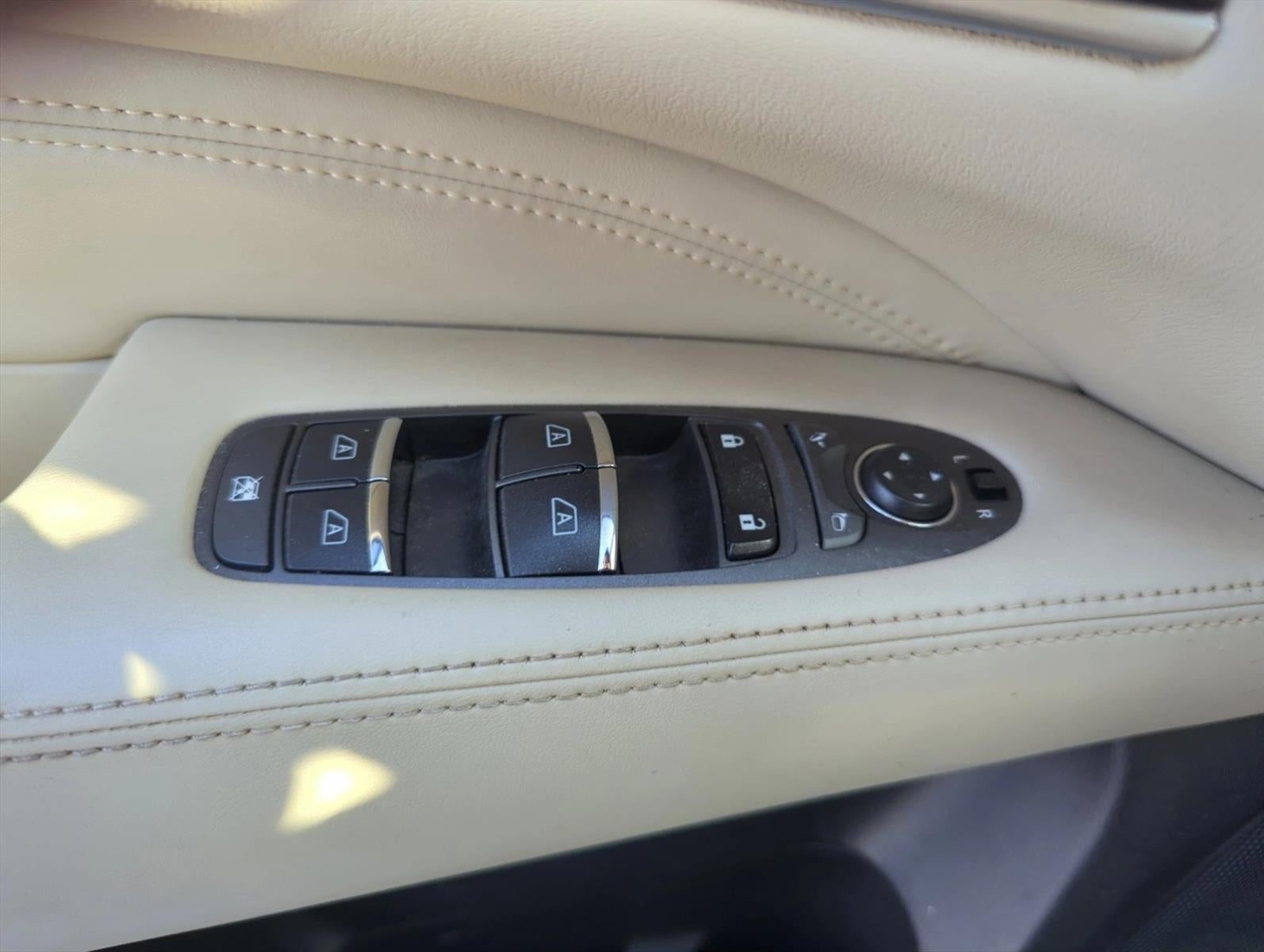 2017 INFINITI QX60 FWD