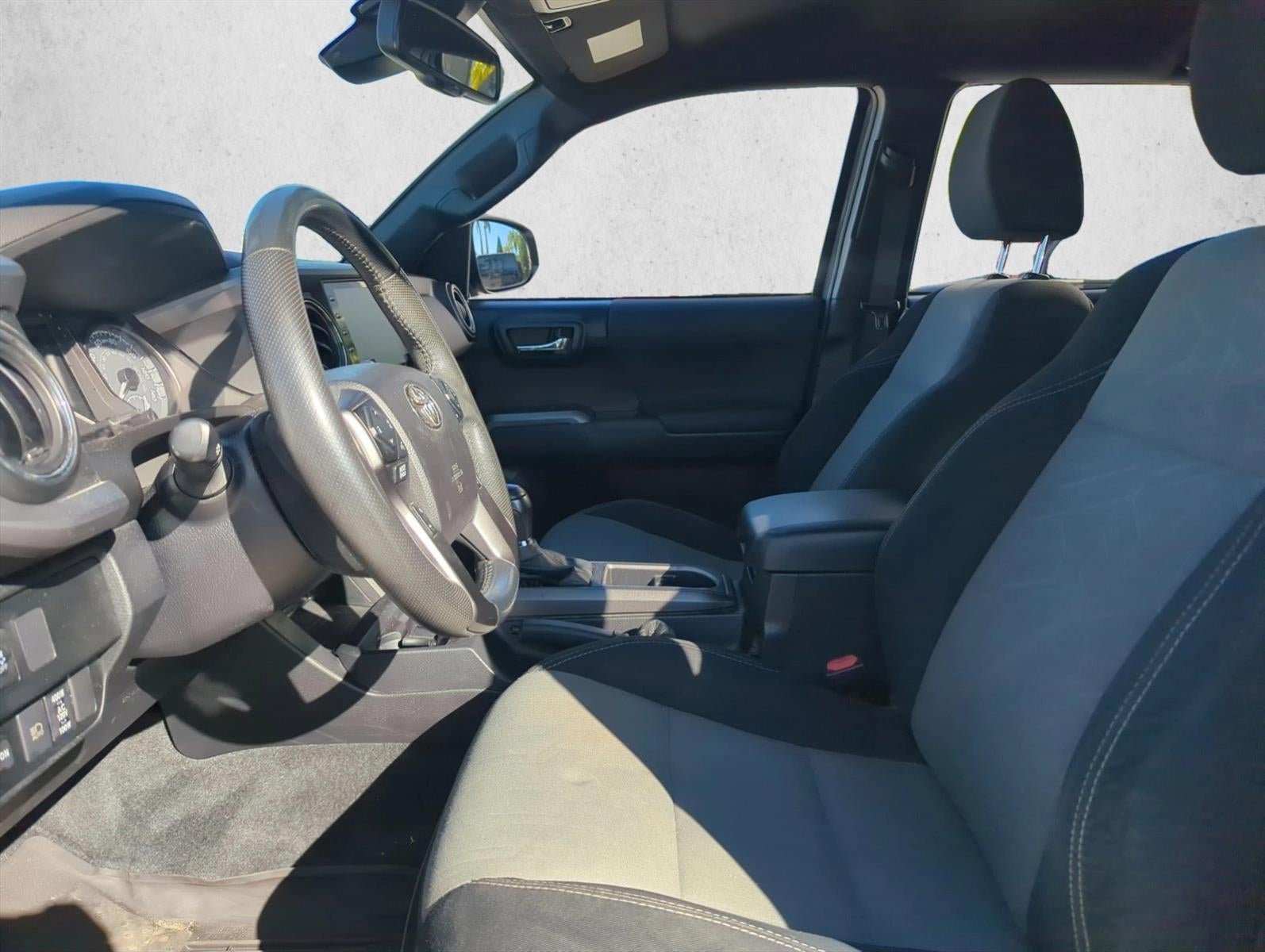 2021 Toyota Tacoma 2WD 2WD TRD Sport Double Cab 5' Bed V6 AT (Natl)